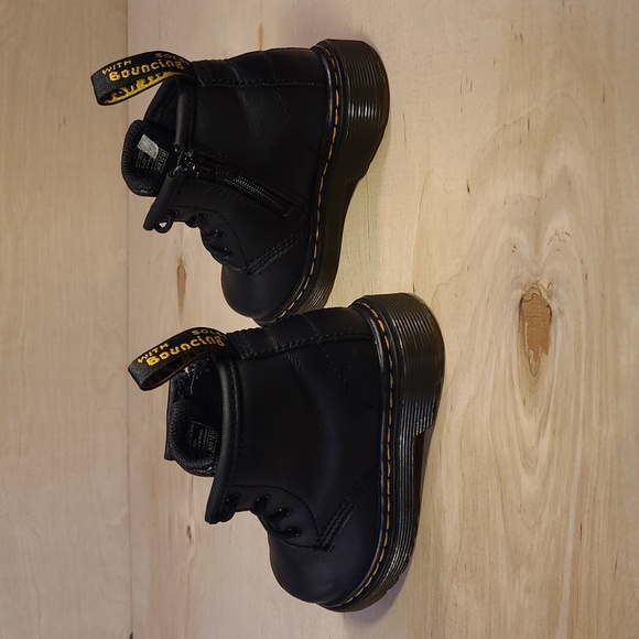 Dr. Martens Zipper Lace-Up Kids Black Leather Boots - Picture 5 of 10